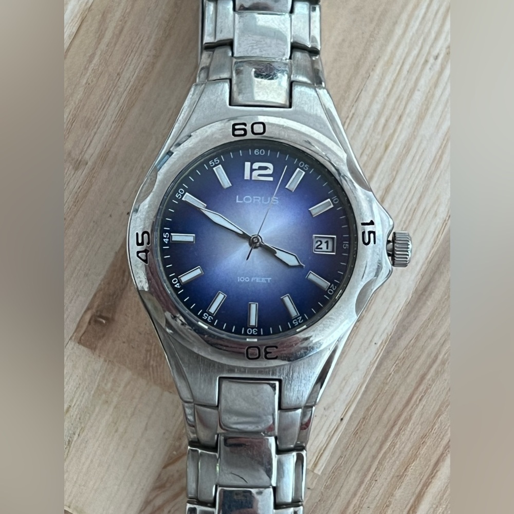 Lorus Men’s Watch Blue Ombre Dial Stainless Steel Bracelet Date Window